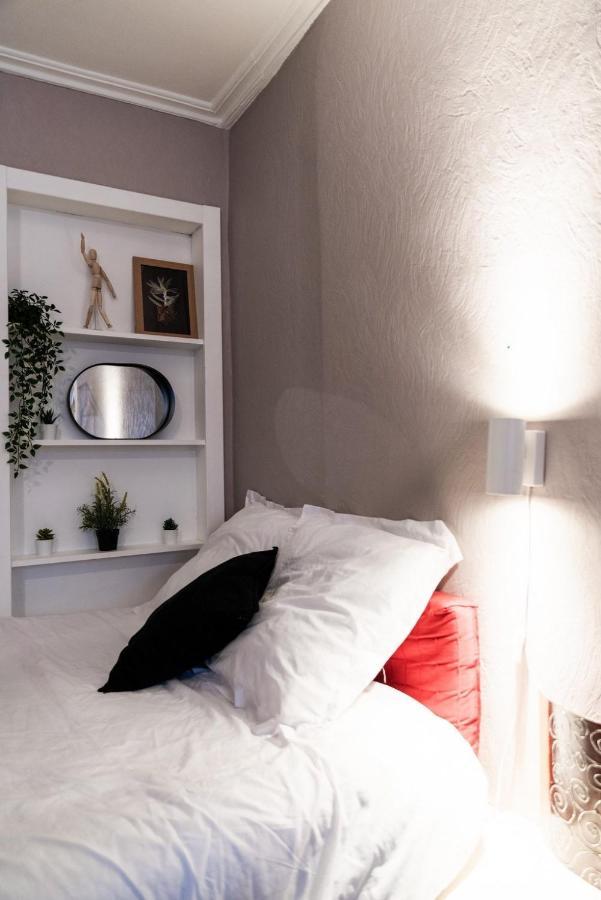Agreable Studio En Plein Coeur De Quimper Apartment Exterior foto